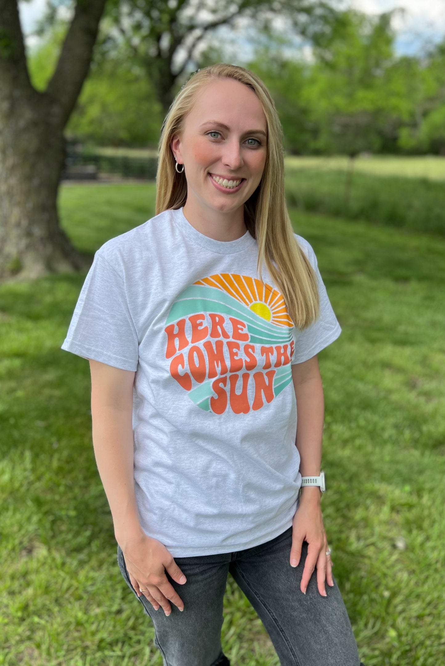 *Whoa Nellie* Here Comes the Sun Tee