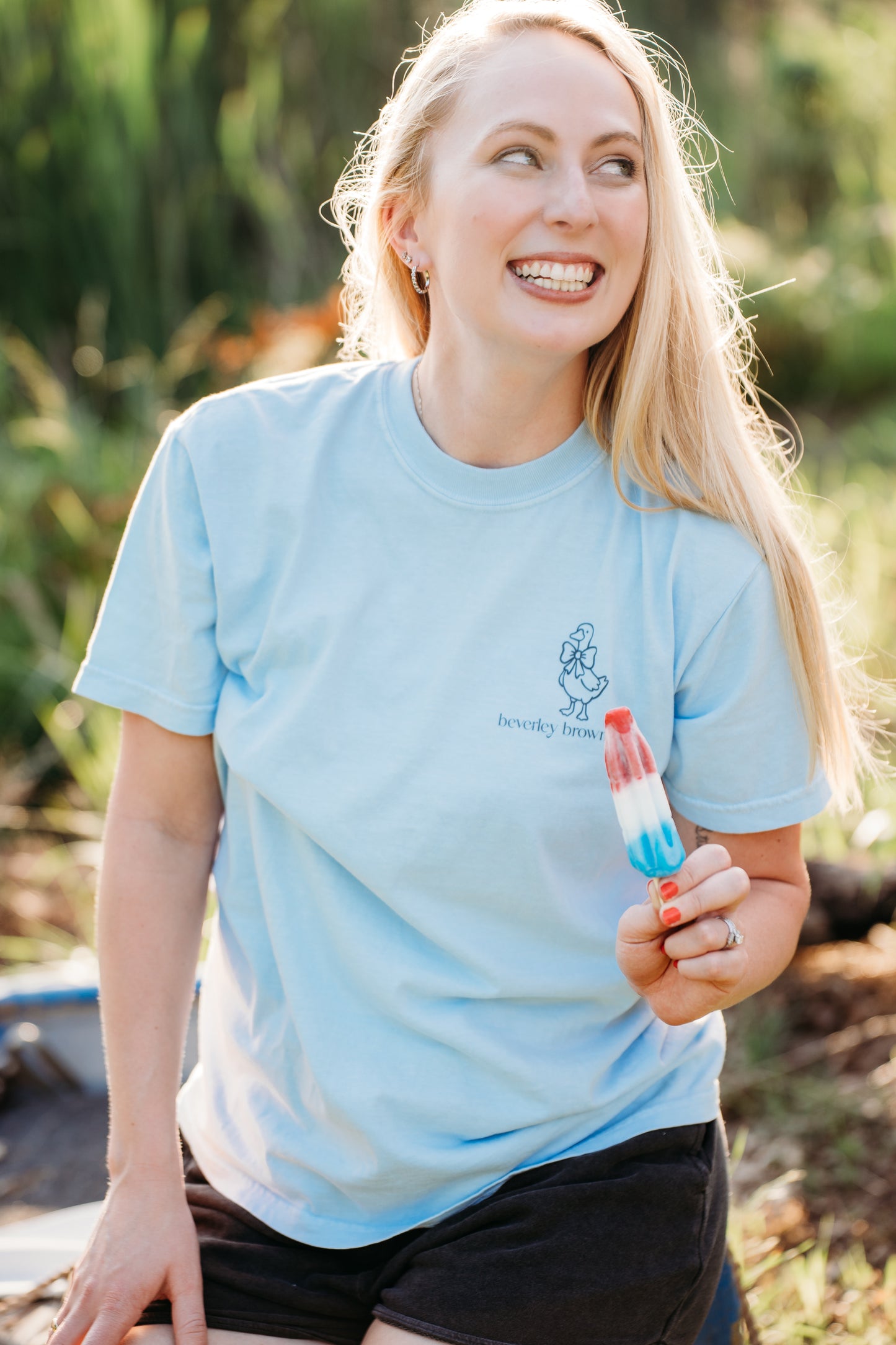 *Whoa Nellie* Dilly Dally Tee