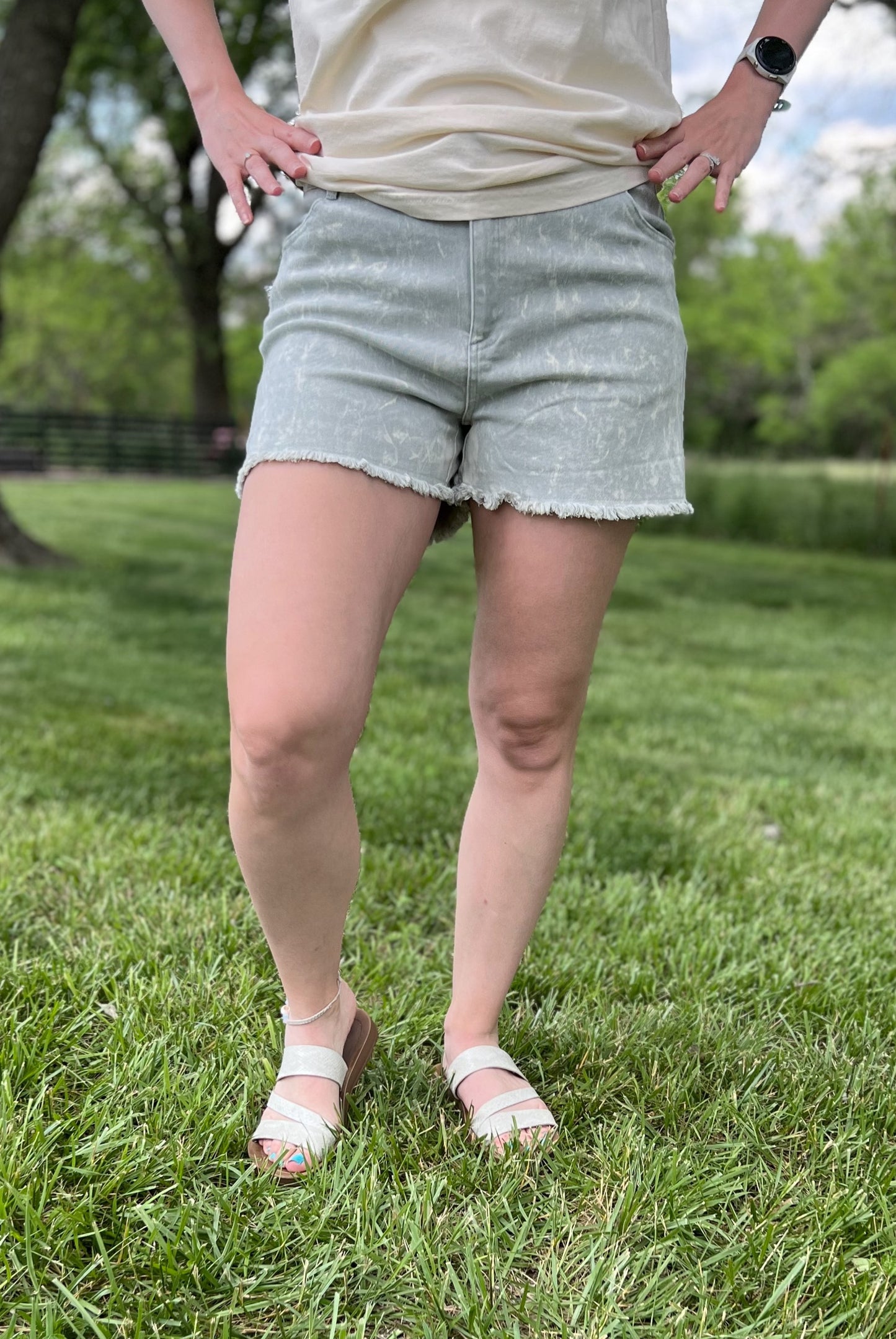 *Mystree* Lizzy Blue Washed Short